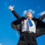 5 Zodiak Ini Sering Capai Sukses di Tengah Kehidupan yang Penuh Cobaan