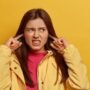 Orang yang Tak Pernah Menguasai Ekspresi Emosi: Sering Tunjukkan 8 perilaku Ini