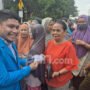Khawatir dengan Kondisi Ekonomi, Mahasiswa UKI Bagikan Beras Untuk Membantu Sesama