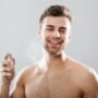 5 Parfum Pria Beraroma Woody: Wangi Menggoda Hingga Jarak Jauh!