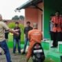 Ayah Korban Jadi Pingsan saat Lihat Tersangka Perankan Adegan Pembunuhan