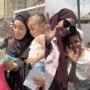 7 Gambar Zaskia Adya Mecca Peduli Warga Gaza yang Berlindung di Mesir