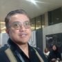 Dede Yusuf dan Istrinya Berkilau di Catwalk Indonesia Fashion Week 2025, Yuk Intip Penampilannya!