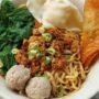 Top 6 Rekomendasi Tempat Mie Ayam Terlezat di Semarang, Nomor 4 Bikin Ketagihan!