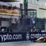 Mengapa Dua Bendera Percahayaan Berkibar di Akhir Balapan F1? Penjelasannya!